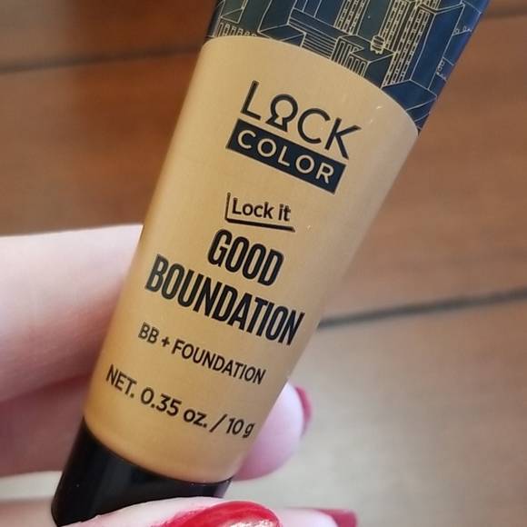 ☕ LOCK COLOR FOUNDATION - Picture 2 of 5